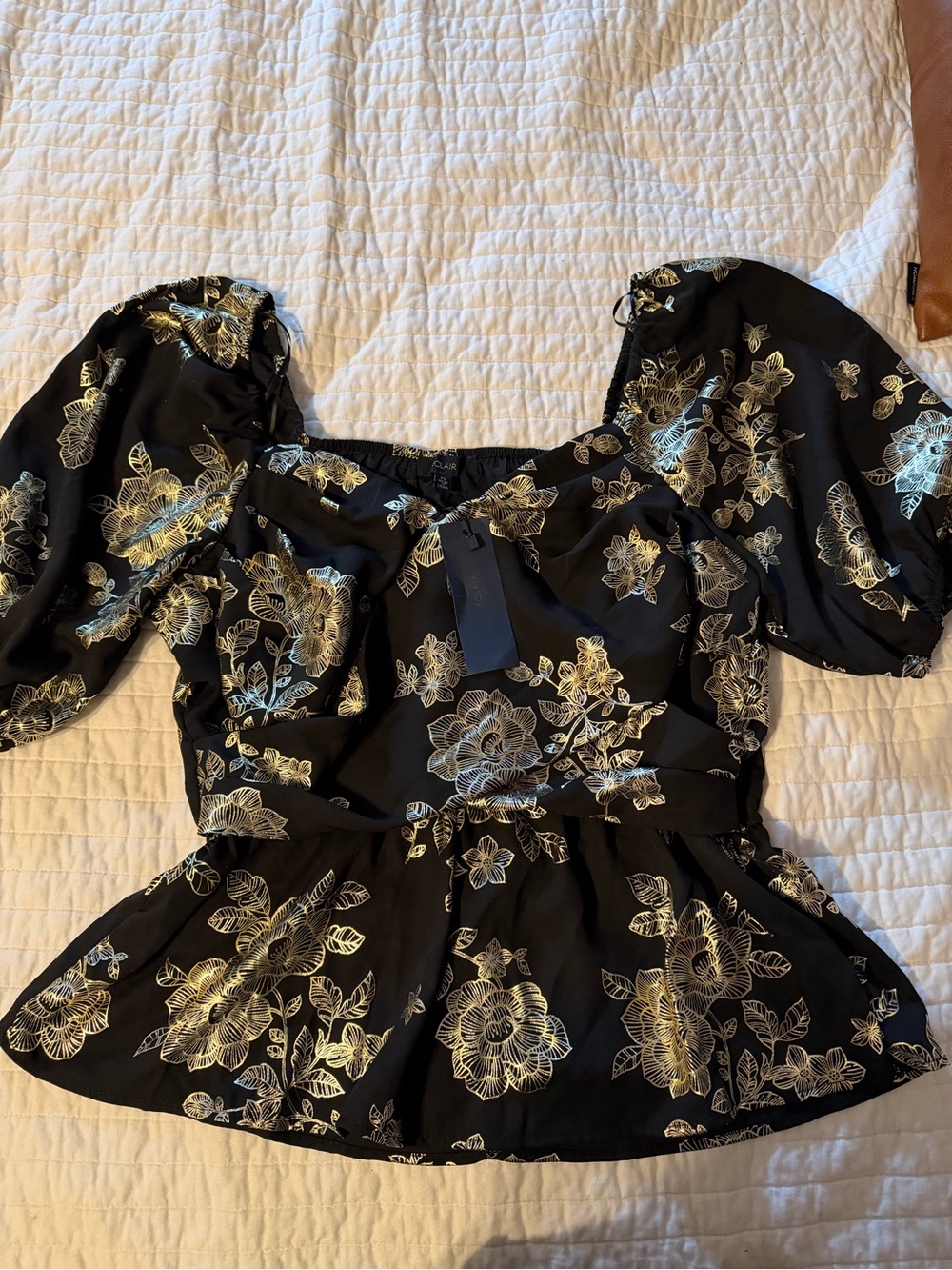 NWT Eclair Black & Gold Floral Peplum Top. Size XL.